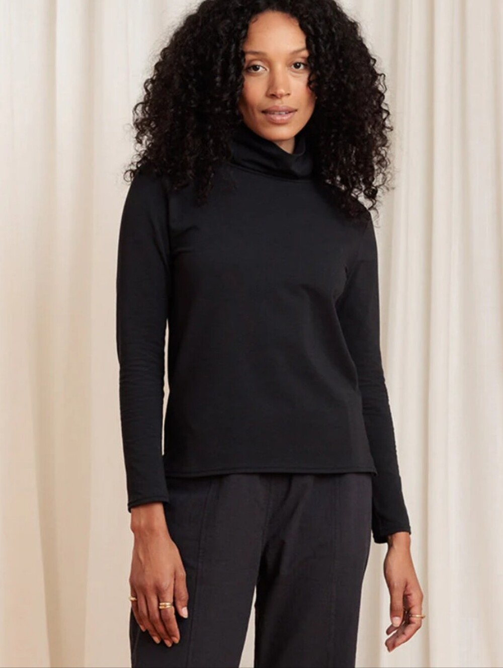 Tradlands Monty Turtleneck in Black